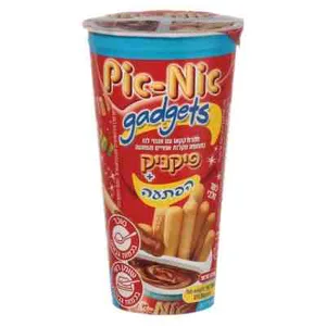 פיק ניק  אגוזי לוז מקלות אפויים, 50 גרם